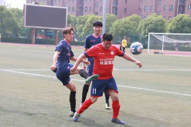 梅西保持巅峰状态的秘密：营养、调理与策略